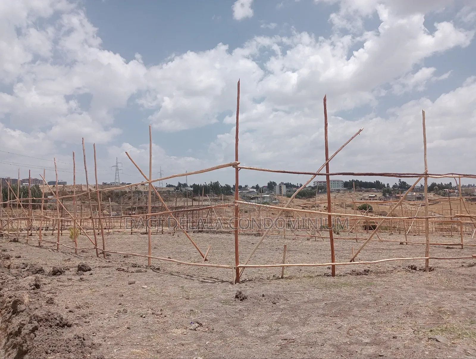 የሚሸጥ 75 ካሬ የኮሪደር ተነሺ(ልማት ተነሺ) መሬት