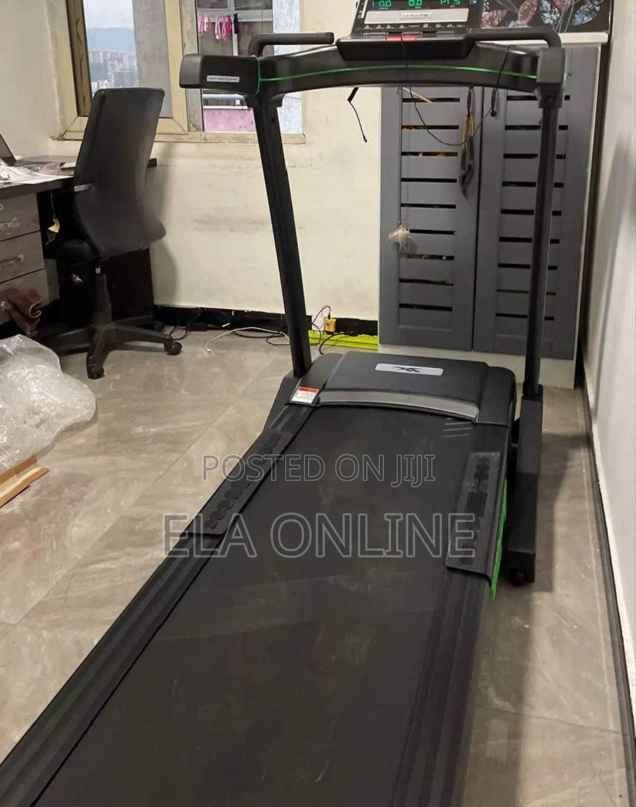 ዘመናዊ የመሮጫ ማሽን New 2026 Home Gym Treadmill