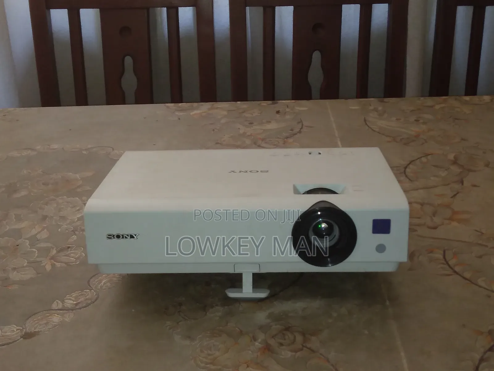 Sony Dx 100 Projector