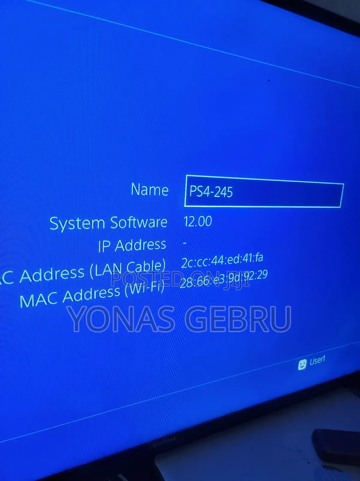 Playstation 4 With 2 Controlers