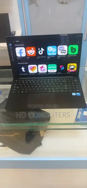 New Laptop Samsung Chromebook Plus 8GB Intel Core 3 SSD 256GB