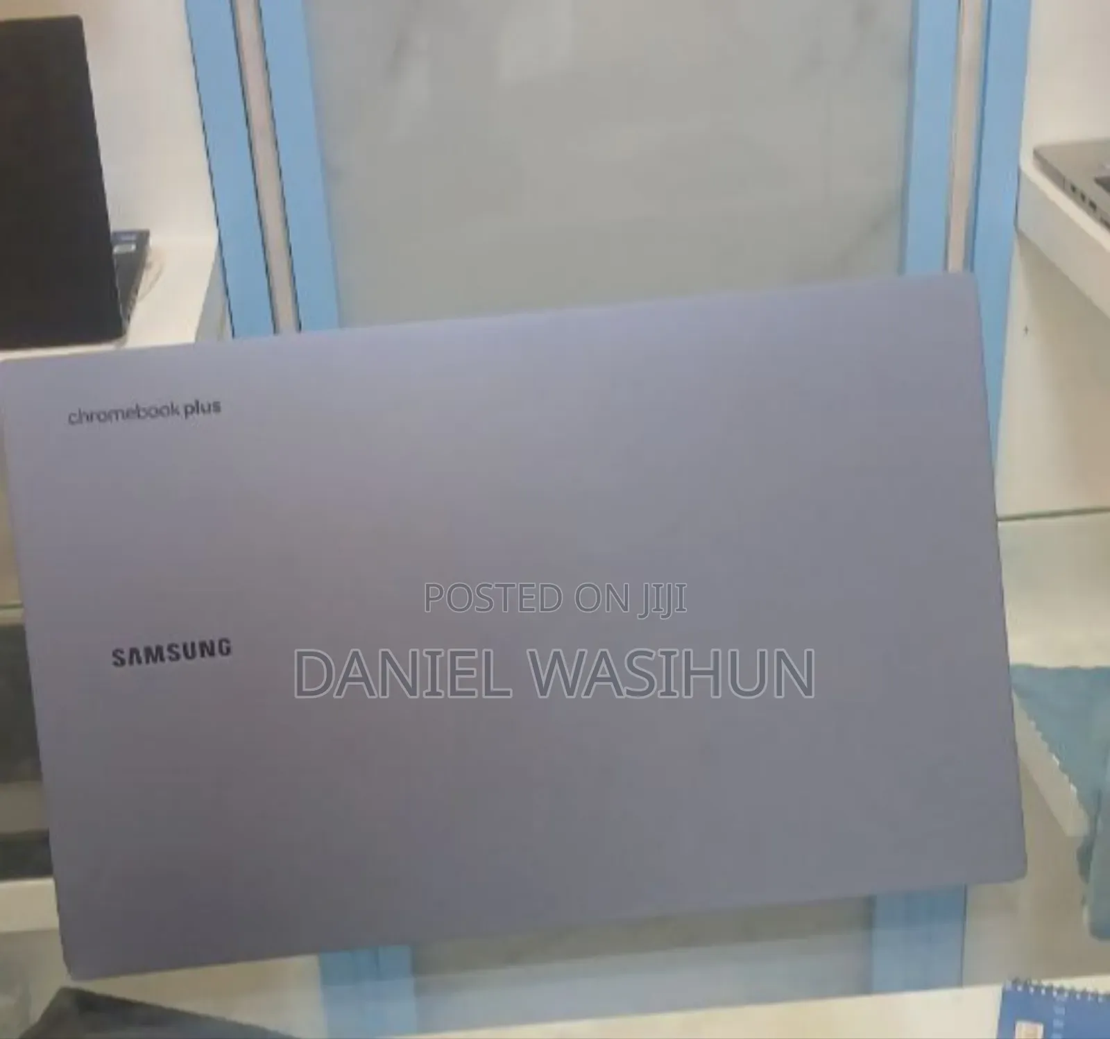 New Laptop Samsung Chromebook Plus 8GB Intel Core 3 SSD 256GB