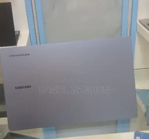New Laptop Samsung Chromebook Plus 8GB Intel Core 3 SSD 256GB