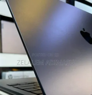 New Laptop Apple MacBook Air 2025 M4 13-inch 16GB Apple M4 SSD 512GB