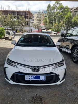 Toyota Corolla 2022 White