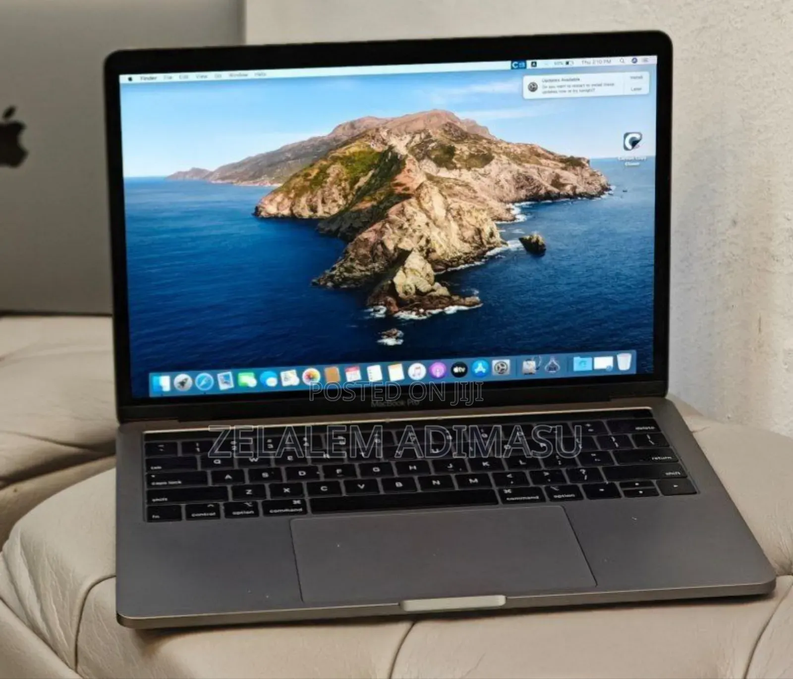 New Laptop Apple MacBook Pro 2019 16GB Intel Core i7 SSD 256GB