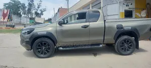 Toyota Hilux Revo Smart Cab Deisel 2.4 AWD 2022 Gray