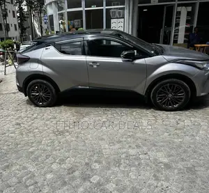 Toyota C-HR 2020 Gray