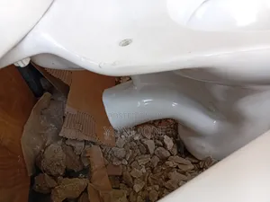 Tabor Toilet Yefok Floor