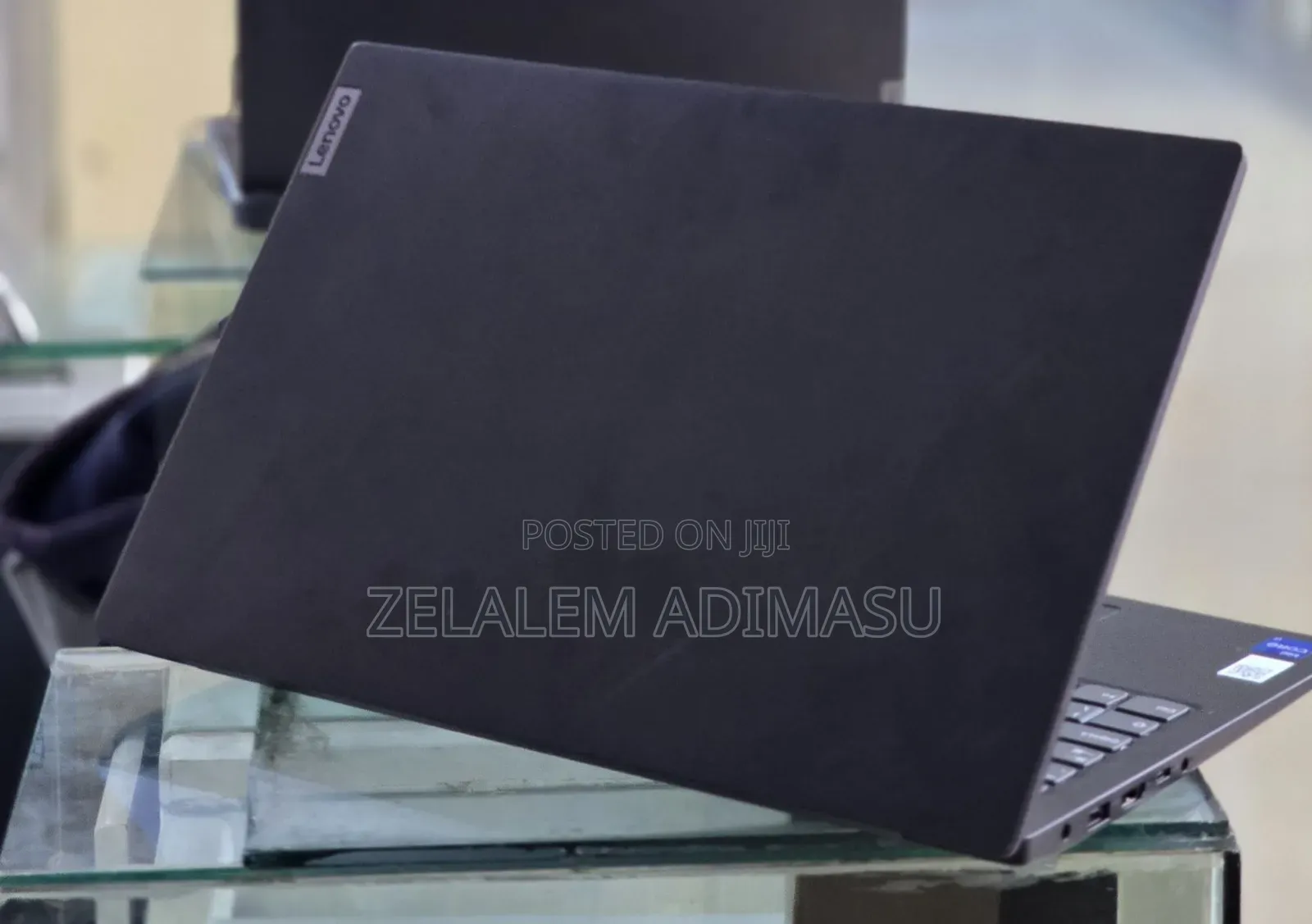 New Laptop Lenovo V15 16GB Intel Core i7 SSD 512GB