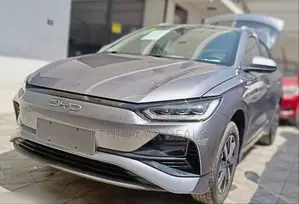 New BYD E2 43 kWh 94 hp FWD 2025 Gray