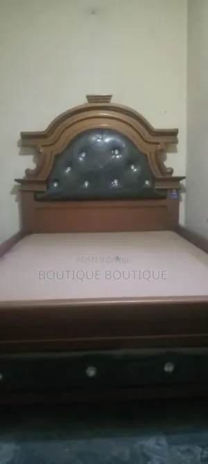 Bed 120 Meter