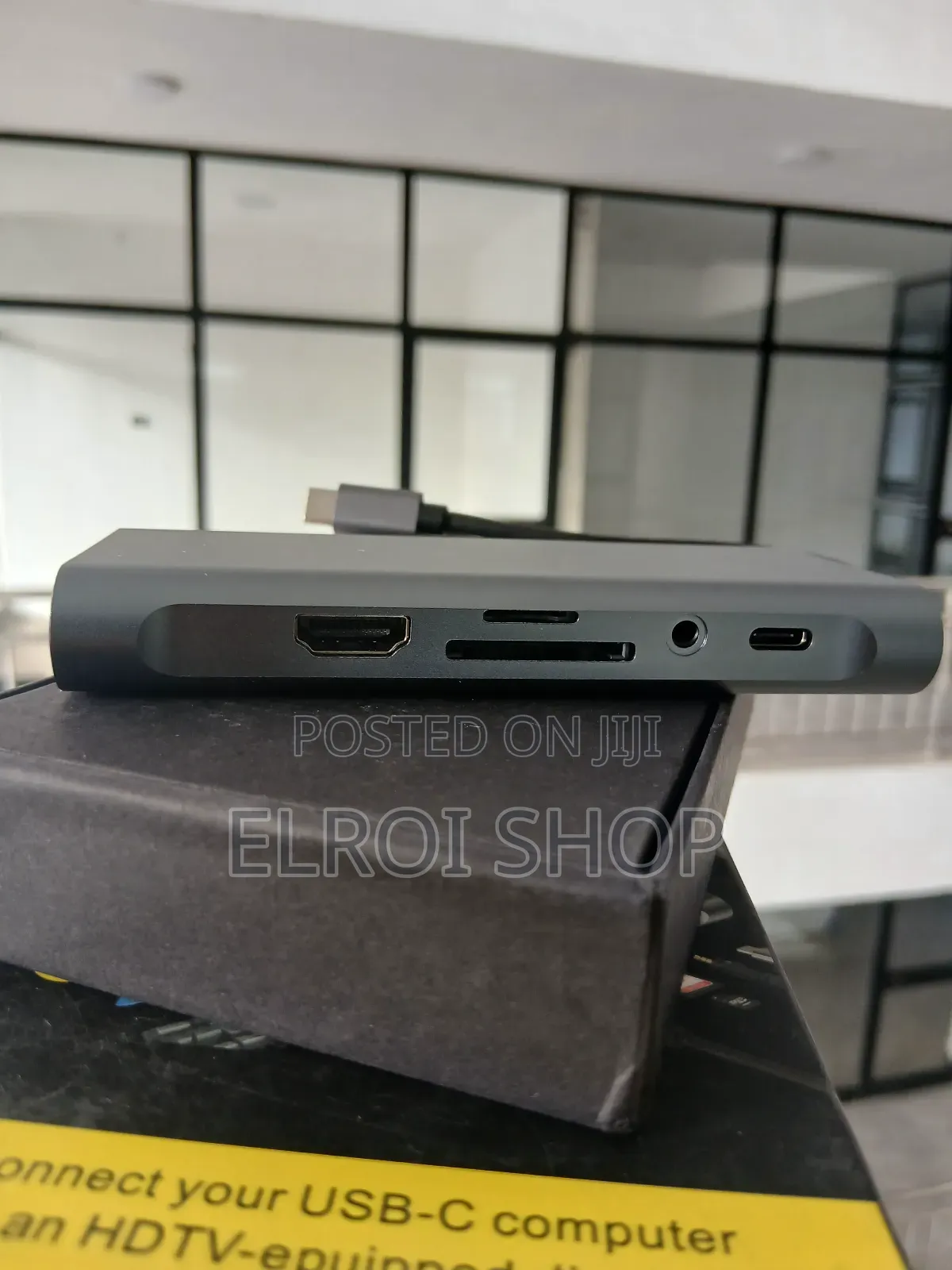 Type - C to Hd Tv 11 in 1 Multi Port