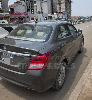 Suzuki Dzire 2022 Silver