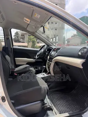 Toyota Rush 2021 Silver