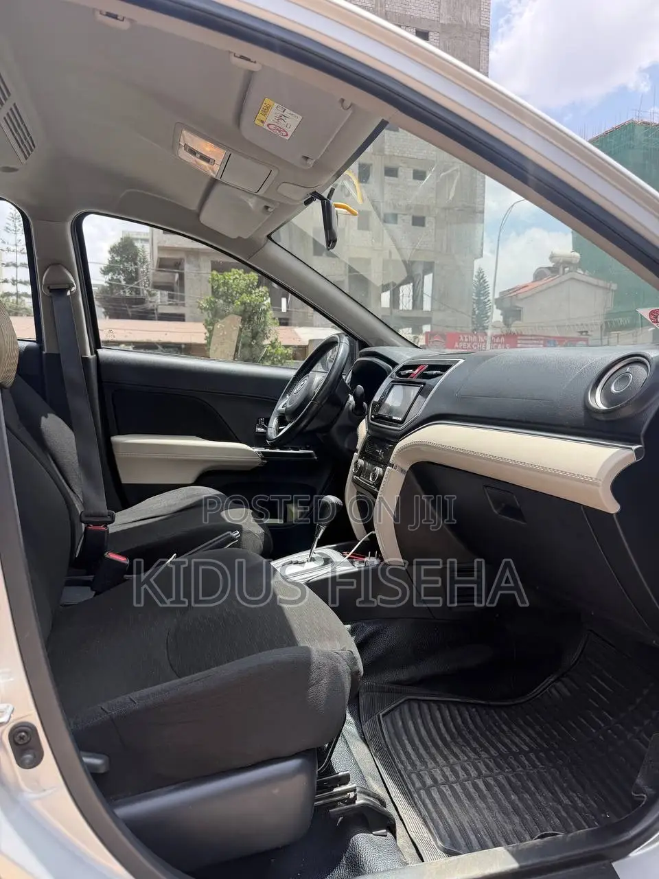 Toyota Rush 2021 Silver