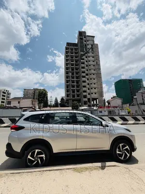 Toyota Rush 2021 Silver