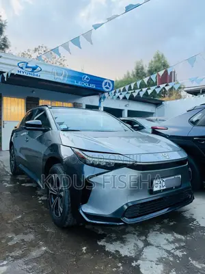 Toyota bZ4X 2023 Gray