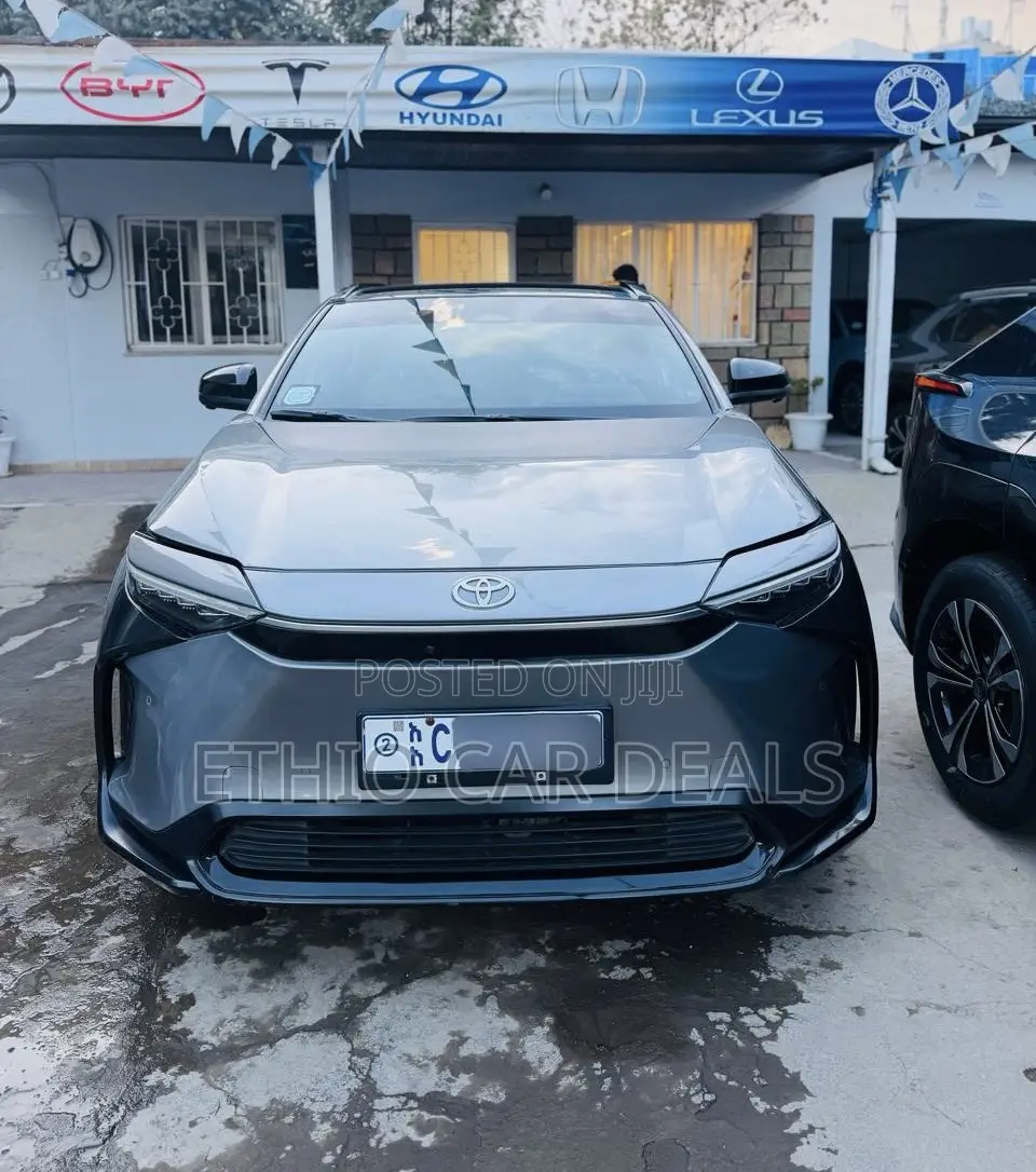 Toyota bZ4X 2023 Gray