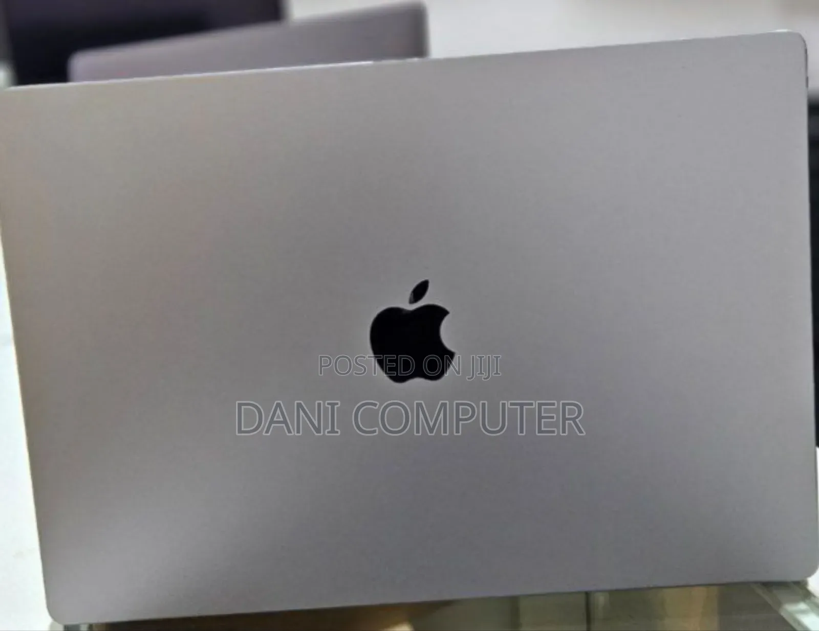 New Laptop Apple MacBook Pro 2021 M1 32GB Apple M1 Pro SSD 1T
