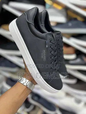 Man Shose 40-45