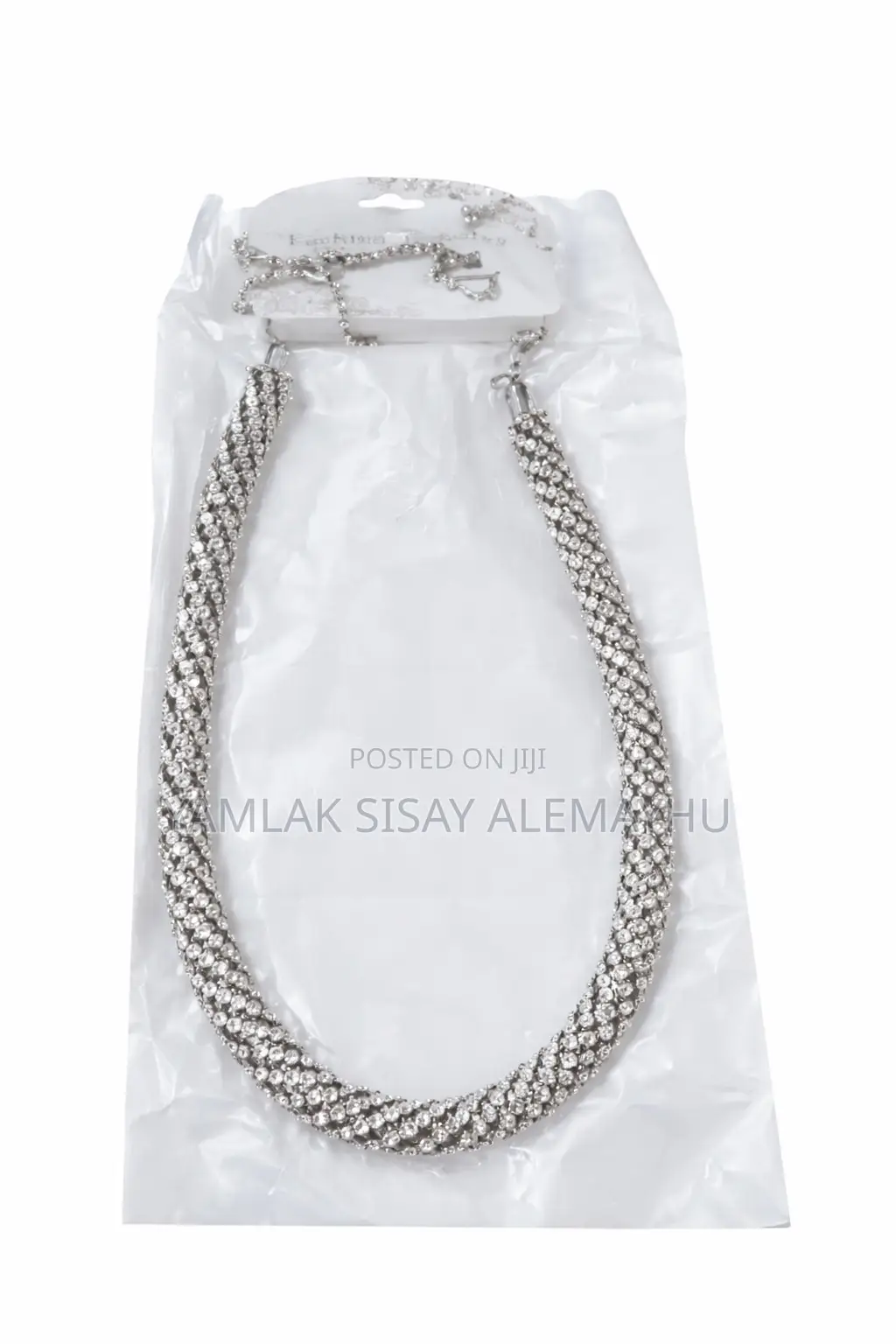Neckle የአንገት ጌጥ