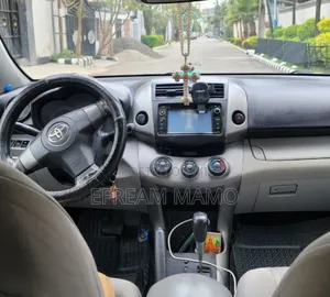 Toyota RAV4 2012