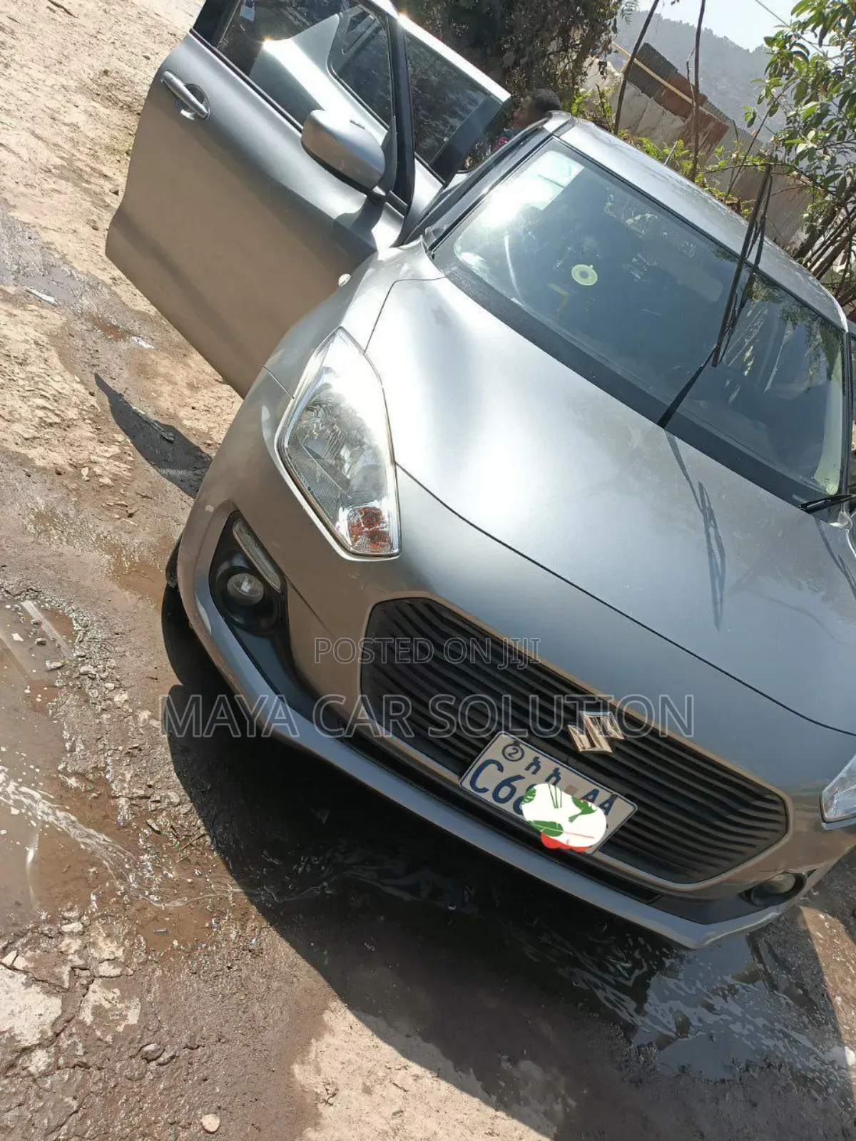 Suzuki Swift 2022 Gray