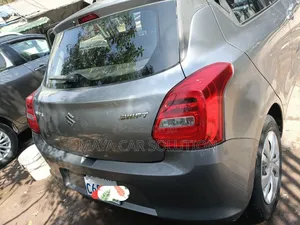 Suzuki Swift 2022 Gray