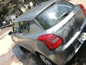 Suzuki Swift 2022 Gray