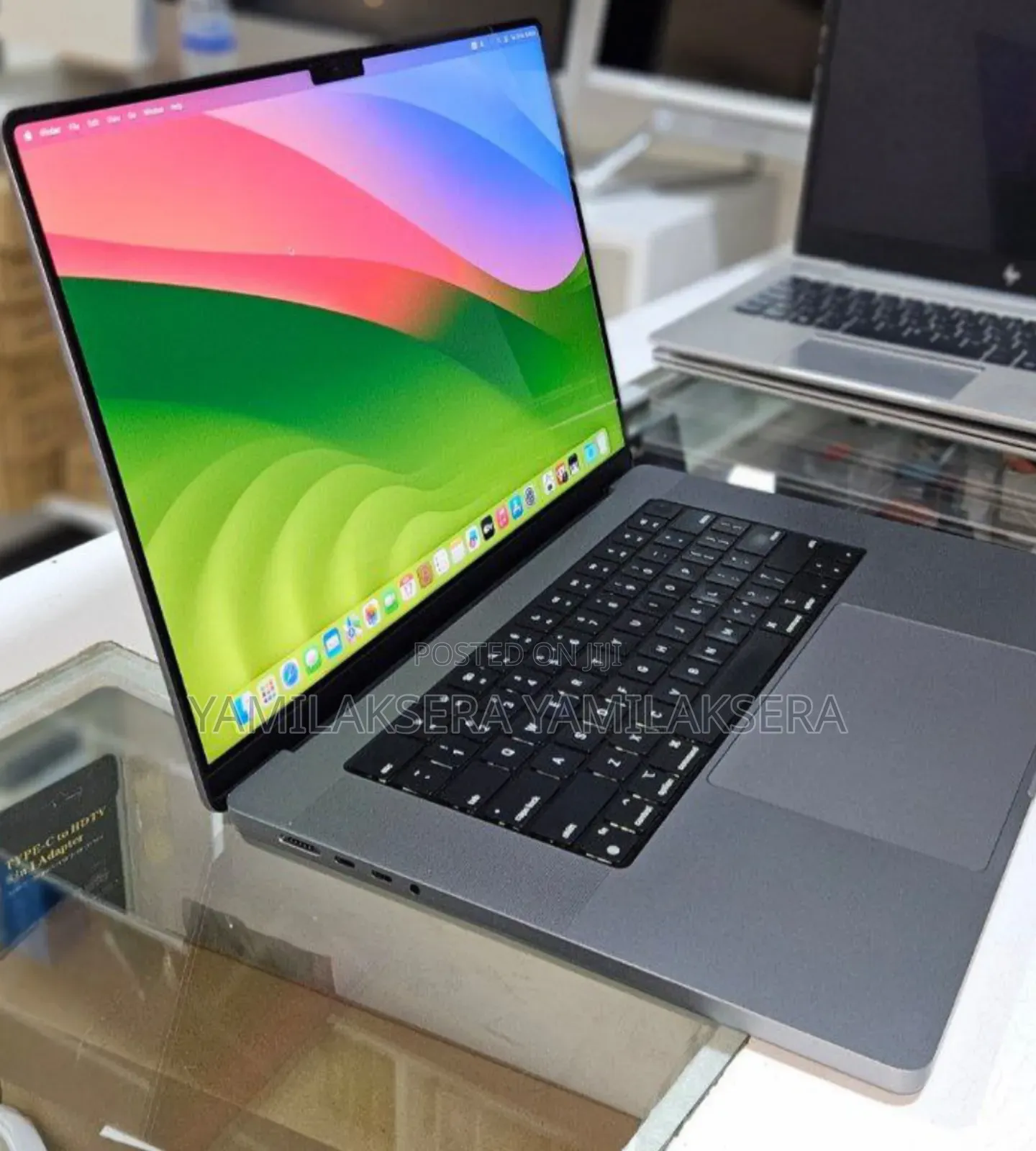 New Laptop Apple MacBook Pro M1 32GB Apple M1 Pro SSD 1T