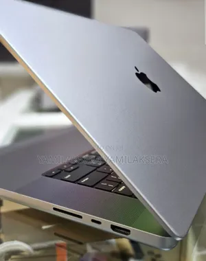 New Laptop Apple MacBook Pro M1 32GB Apple M1 Pro SSD 1T