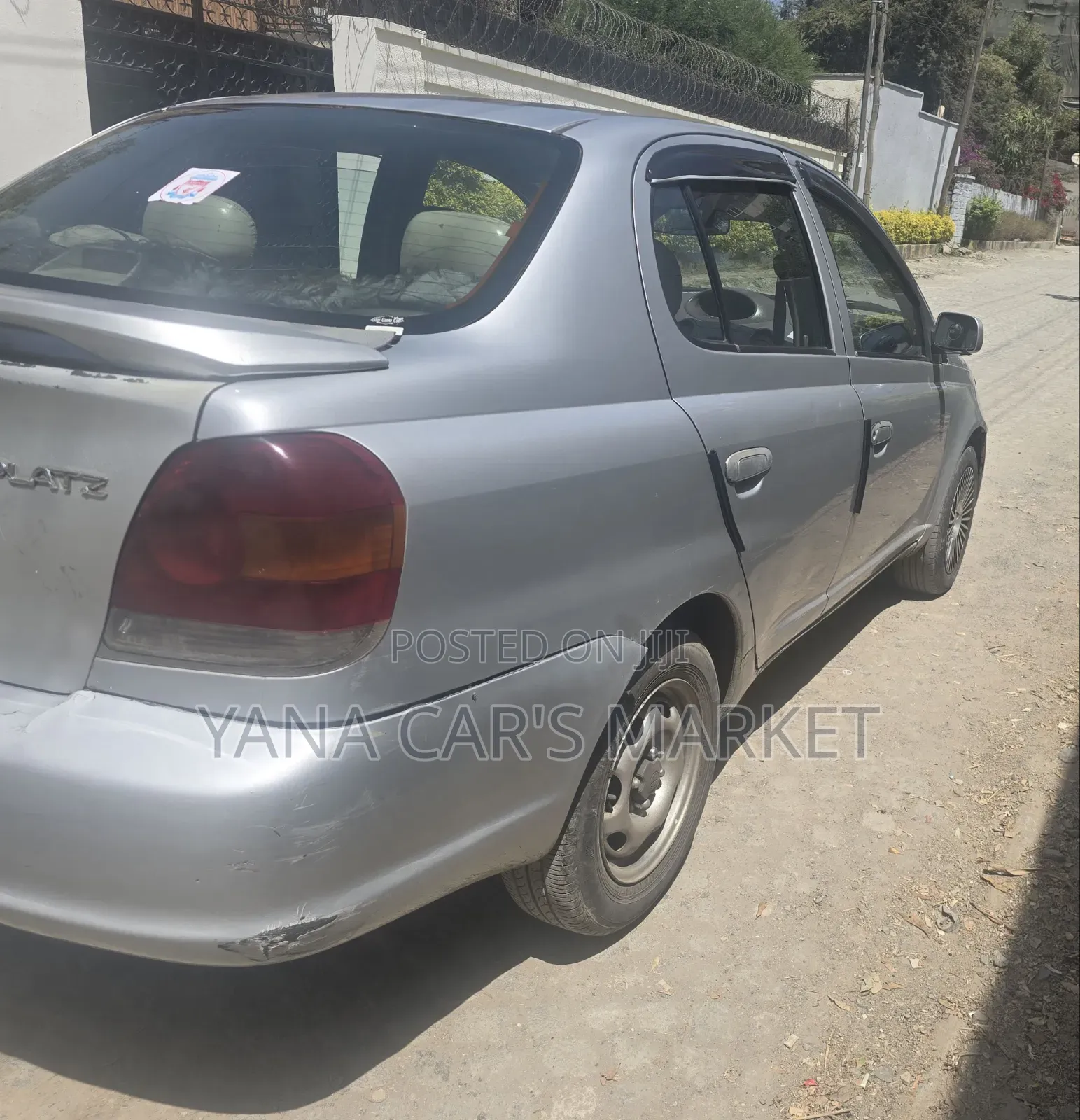 Toyota Platz 2005
