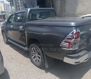 Toyota Hilux Revo Double Cab Deisel 2.8 RWD 2020