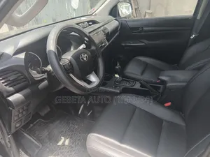 Toyota Hilux Revo Double Cab Deisel 2.8 RWD 2020