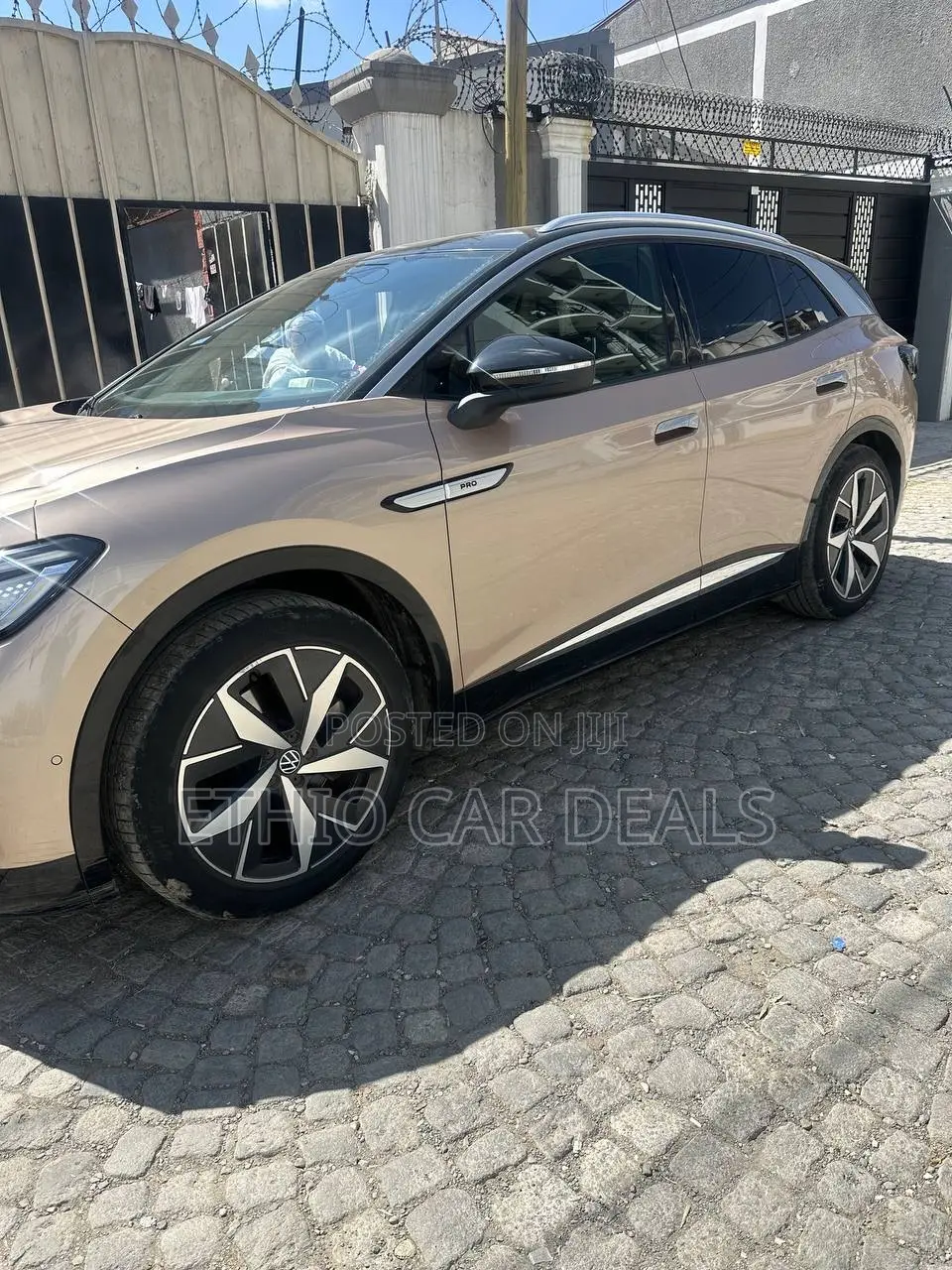 Volkswagen ID.4 2023 Gold