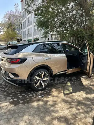 Volkswagen ID.4 2023 Gold