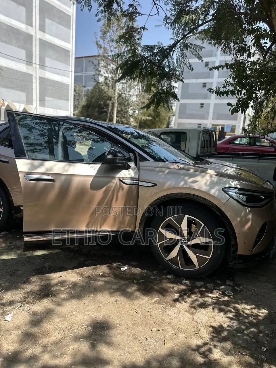 Volkswagen ID.4 2023 Gold