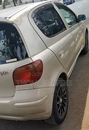 Toyota Vitz 2003