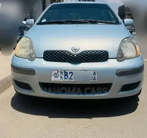 Toyota Vitz 2004 Blue
