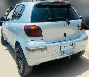 Toyota Vitz 2004 Blue