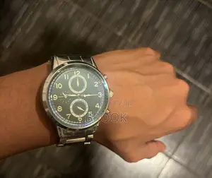 Sleek and Stylish Watch