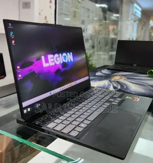 New Laptop Lenovo Legion 7 16GB AMD Ryzen 9 SSD 512GB