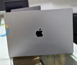 New Laptop Apple MacBook Pro M1 32GB Apple M1 Pro SSD 1T