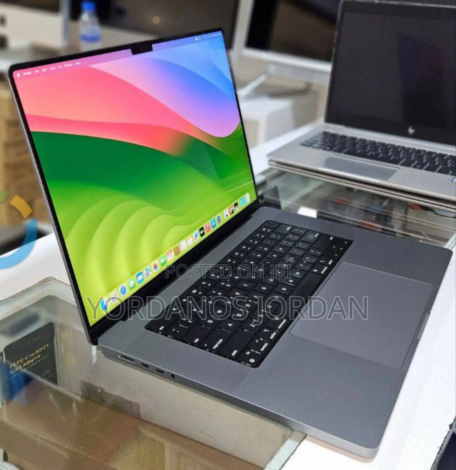 New Laptop Apple MacBook Pro M1 32GB Apple M1 Pro SSD 1T