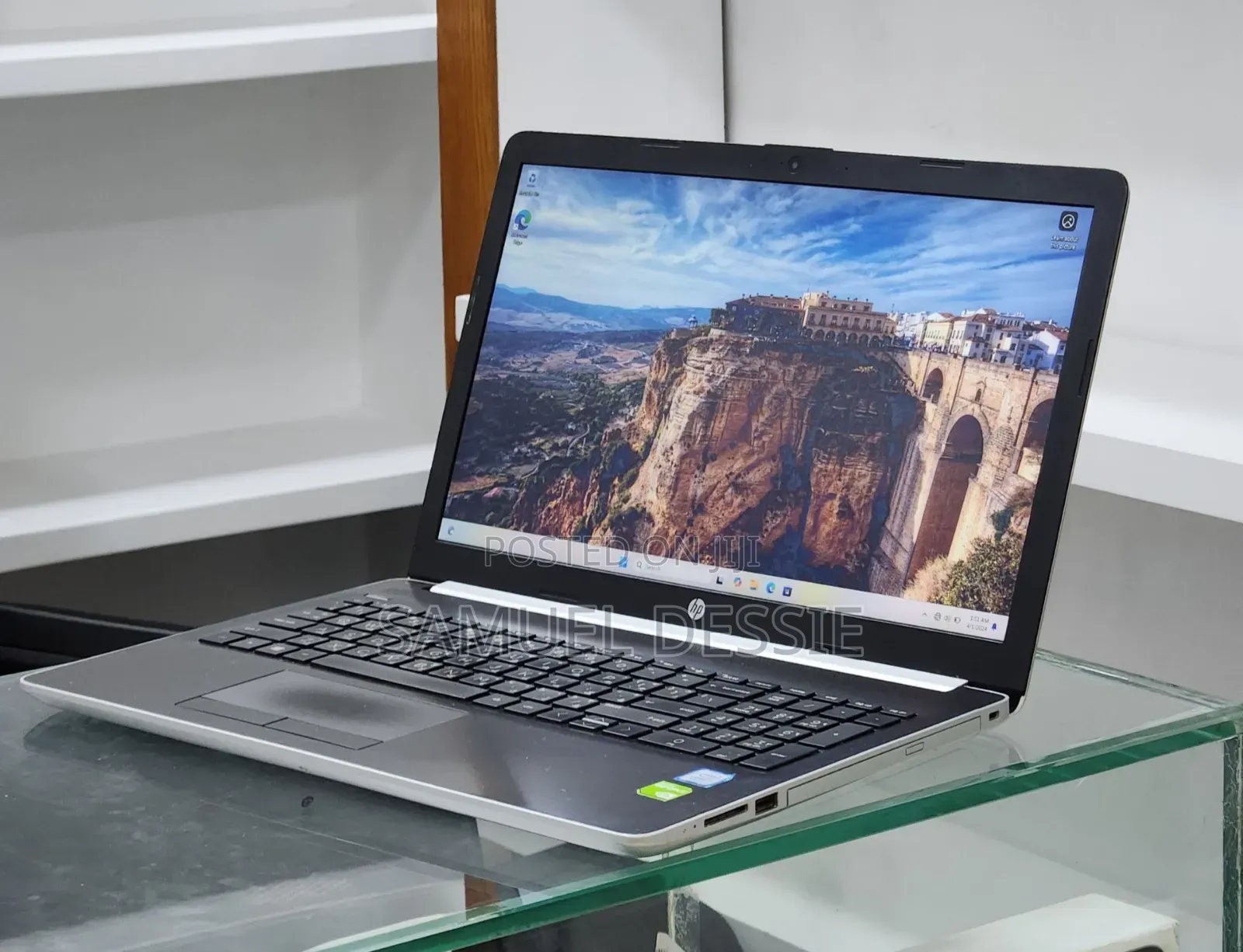 New Laptop HP Stream Notebook 8GB Intel Core i7 HDD 1T