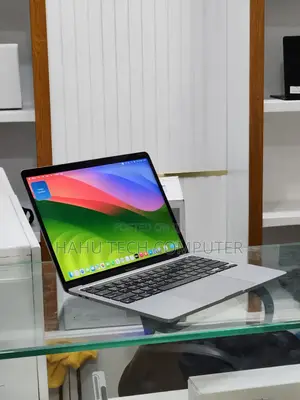 New Laptop Apple MacBook Pro M1 16GB Apple M1 SSD 256GB