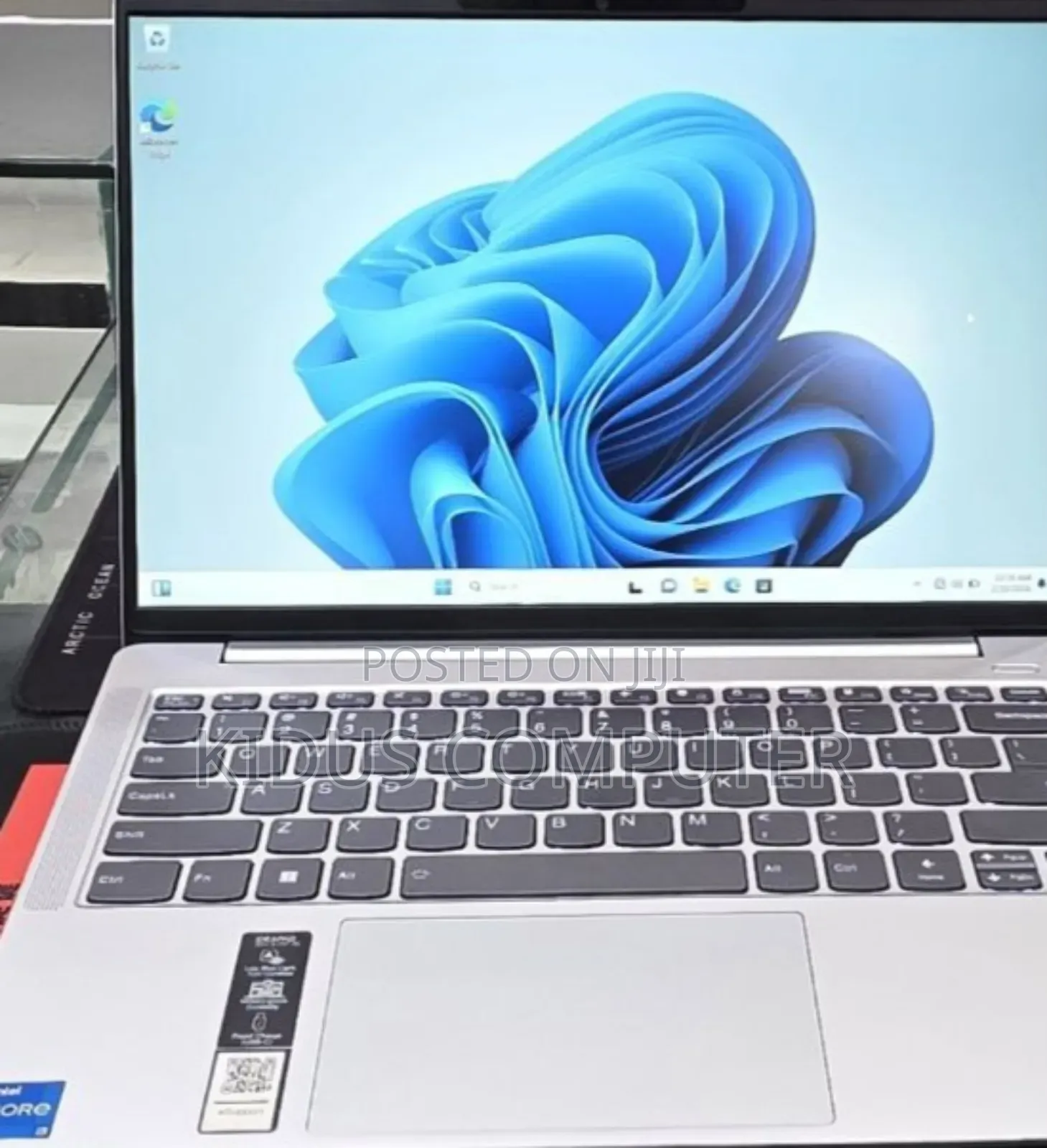 New Laptop Lenovo Ideapad 3 16GB Intel Core i5 SSD 512GB