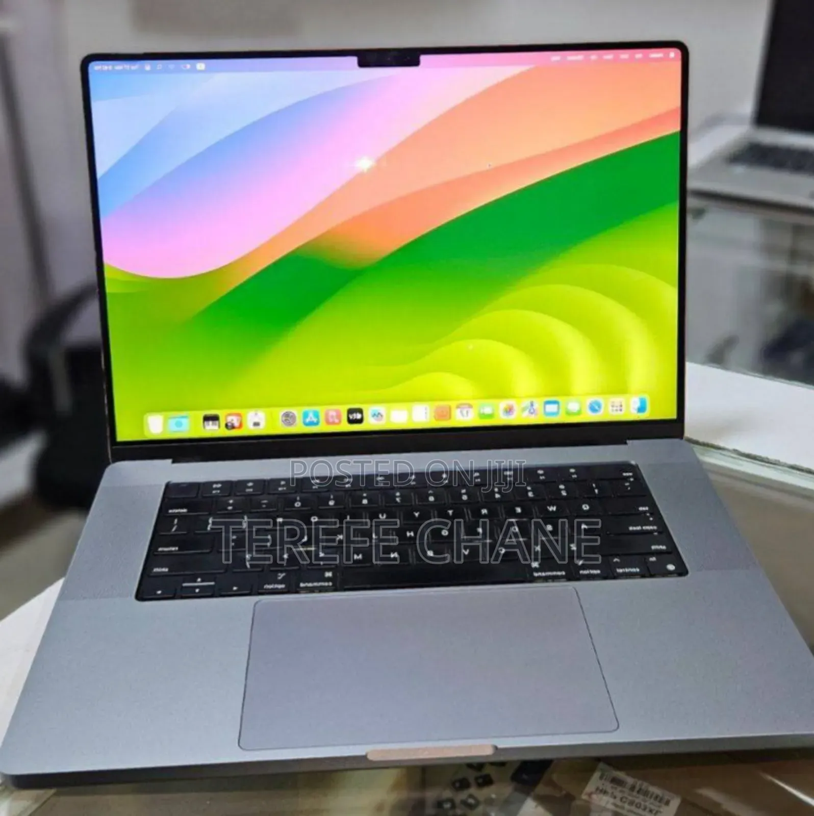 New Laptop Apple MacBook Pro 2021 M1 32GB Apple M1 Pro SSD 1T