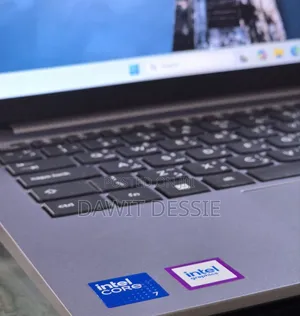 New Laptop Lenovo 16GB Intel Core 7 SSD 512GB